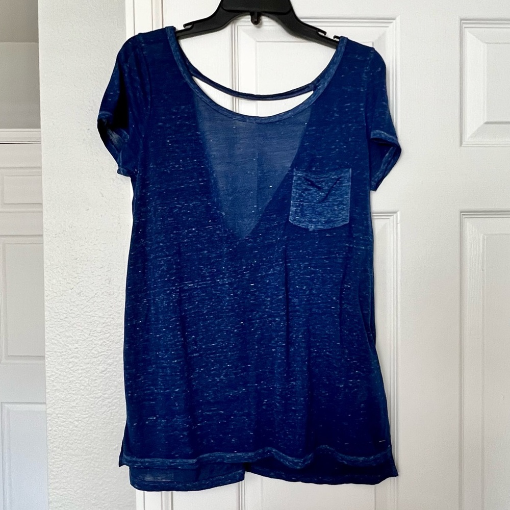 AE open back shirt
